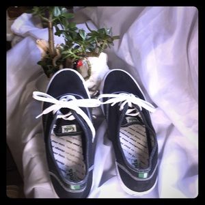 Keds Green “ Willow” Snikers👟🤜🏾